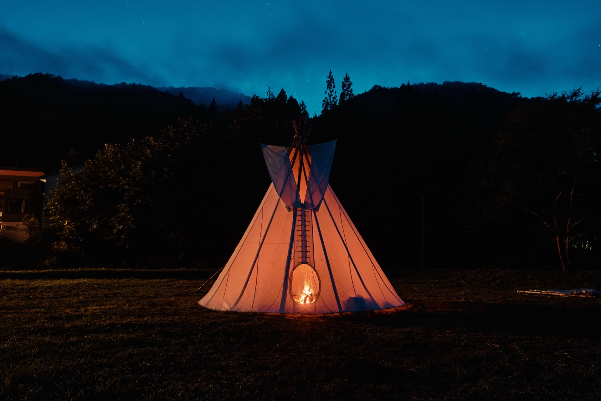 大型ティーピー